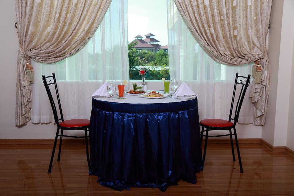 Apex Hotel Naypyidaw Εξωτερικό φωτογραφία