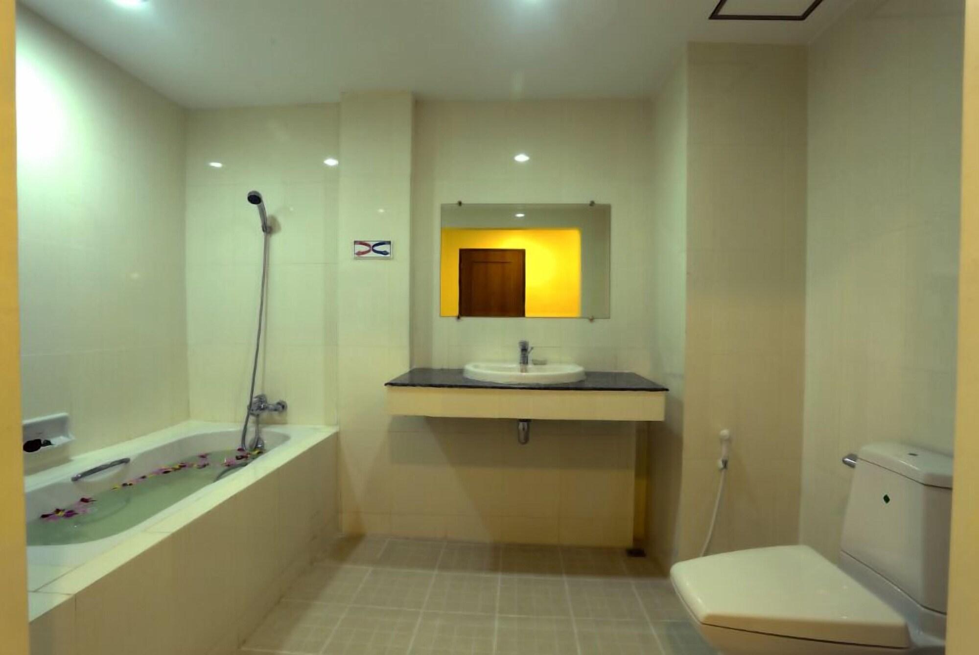 Apex Hotel Naypyidaw Εξωτερικό φωτογραφία