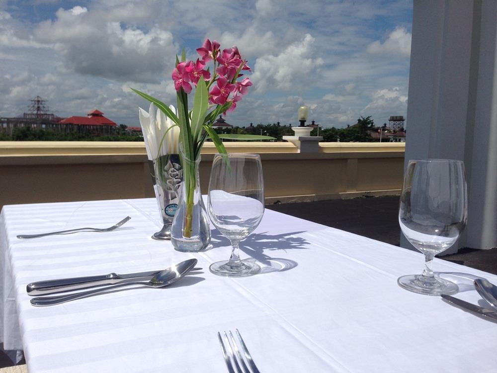 Apex Hotel Naypyidaw Εξωτερικό φωτογραφία