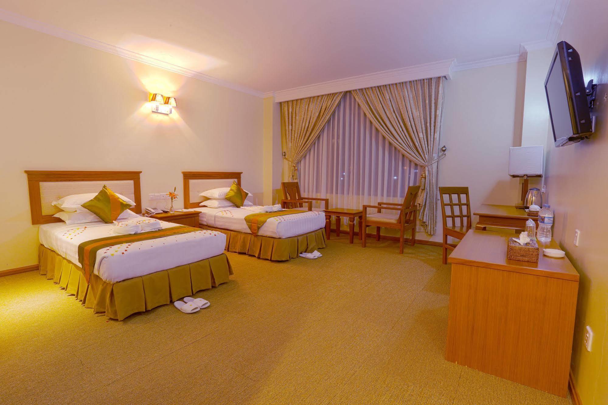 Apex Hotel Naypyidaw Εξωτερικό φωτογραφία